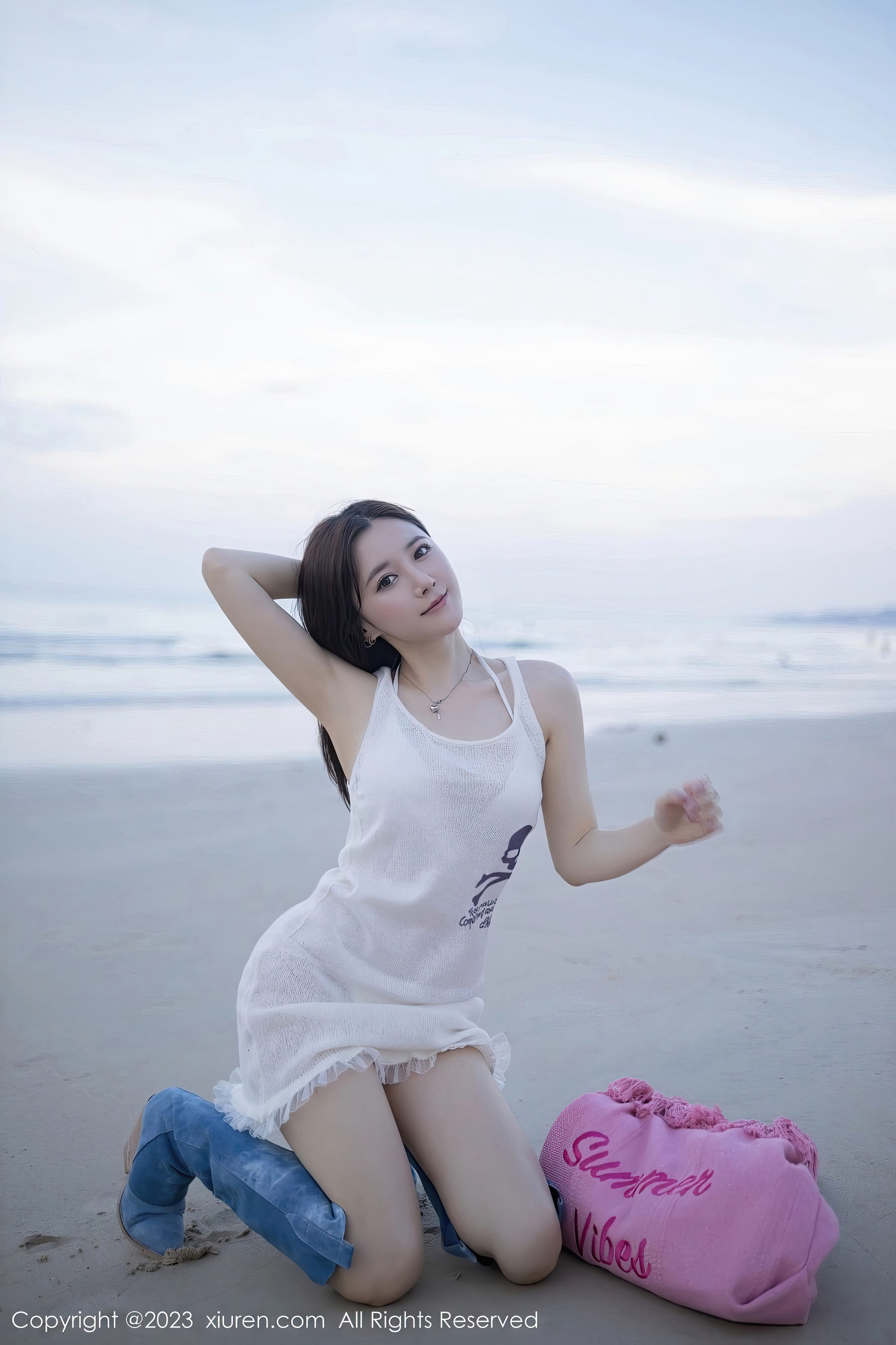 [XiuRen秀人网] No.6852 鱼子酱Fish - 比基尼+白裙巴厘岛旅拍-御萝部落