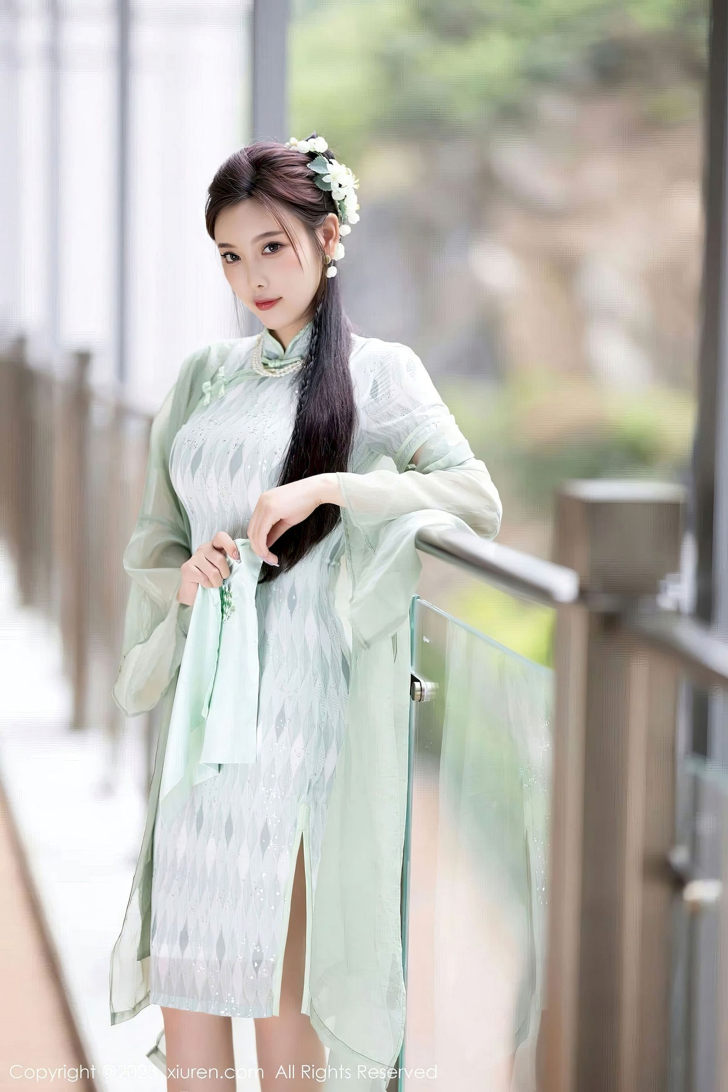 杨晨晨Yome - 淡绿旗袍+原丝美腿写真